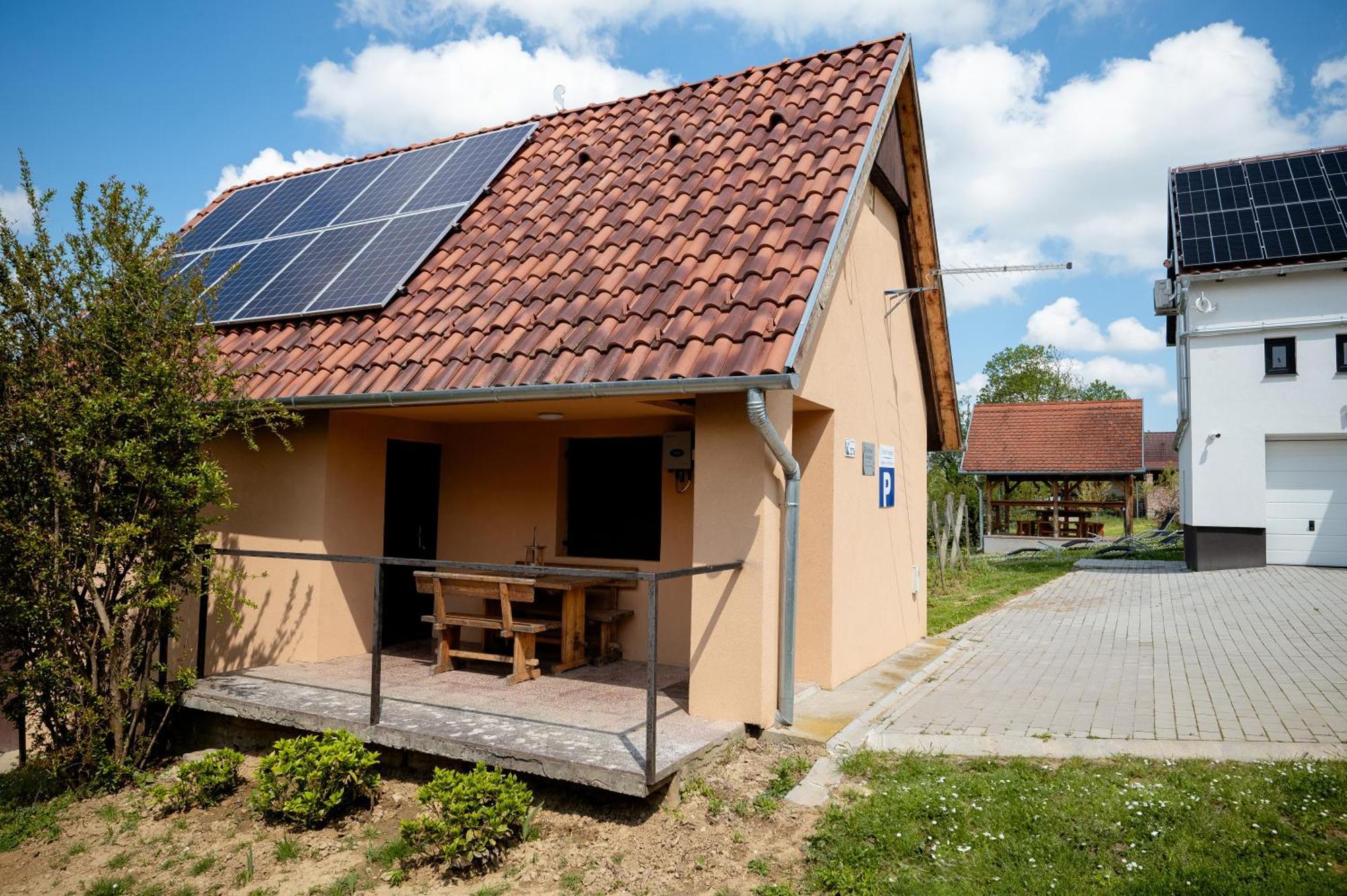 Foerhenc Wine House & Guesthouses I-Ii-Iii Nagykanizsa Exterior photo